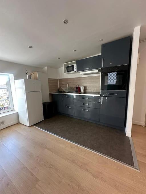 Ferienwohnung Le Leon Cladel T3 Proche Parking Gratuit Montauban Exterior foto